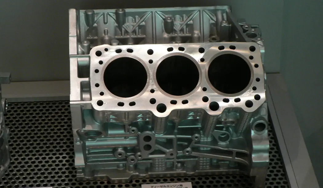 Engine rebuild or replacement: which is better?