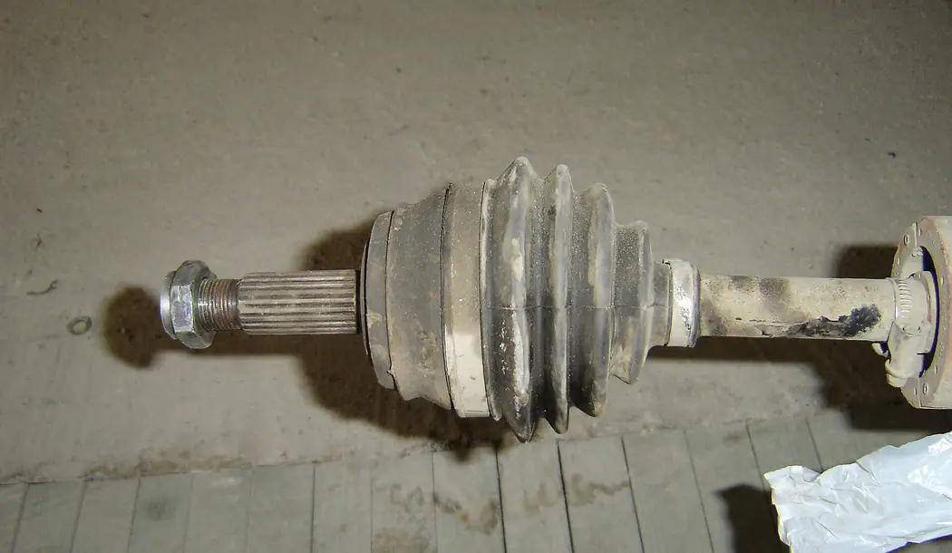 Grinding noise when turning