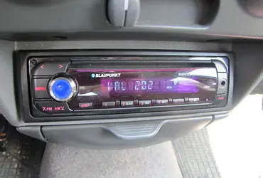 Radio or screen not turning on